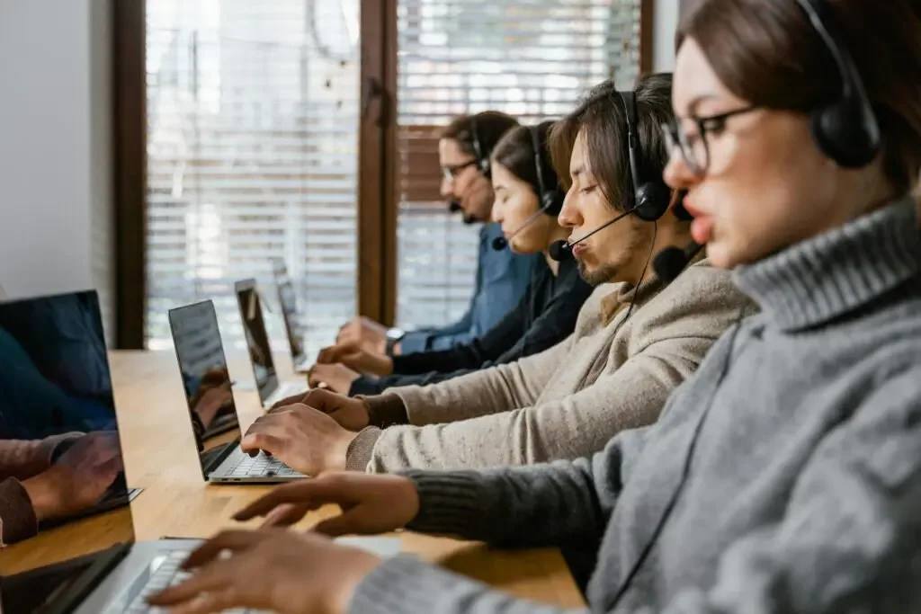 multilingual AI assistants